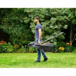 * Black & Decker Tondeuse Filaire 3 Hauteurs Reglables 20, 40 Et 60 Mm 1000W Black+Decker><noscript><img width=