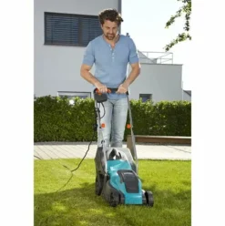 * Gardena Tondeuse EÉlectrique Powermax 1100/32. Tondeuse Filaire / 1100W / Largeur De Coupe 32 Cm / Bac 30L / Pelouse Jusqu'A 300M (5031-20).> Tondeuse Électrique Filaire